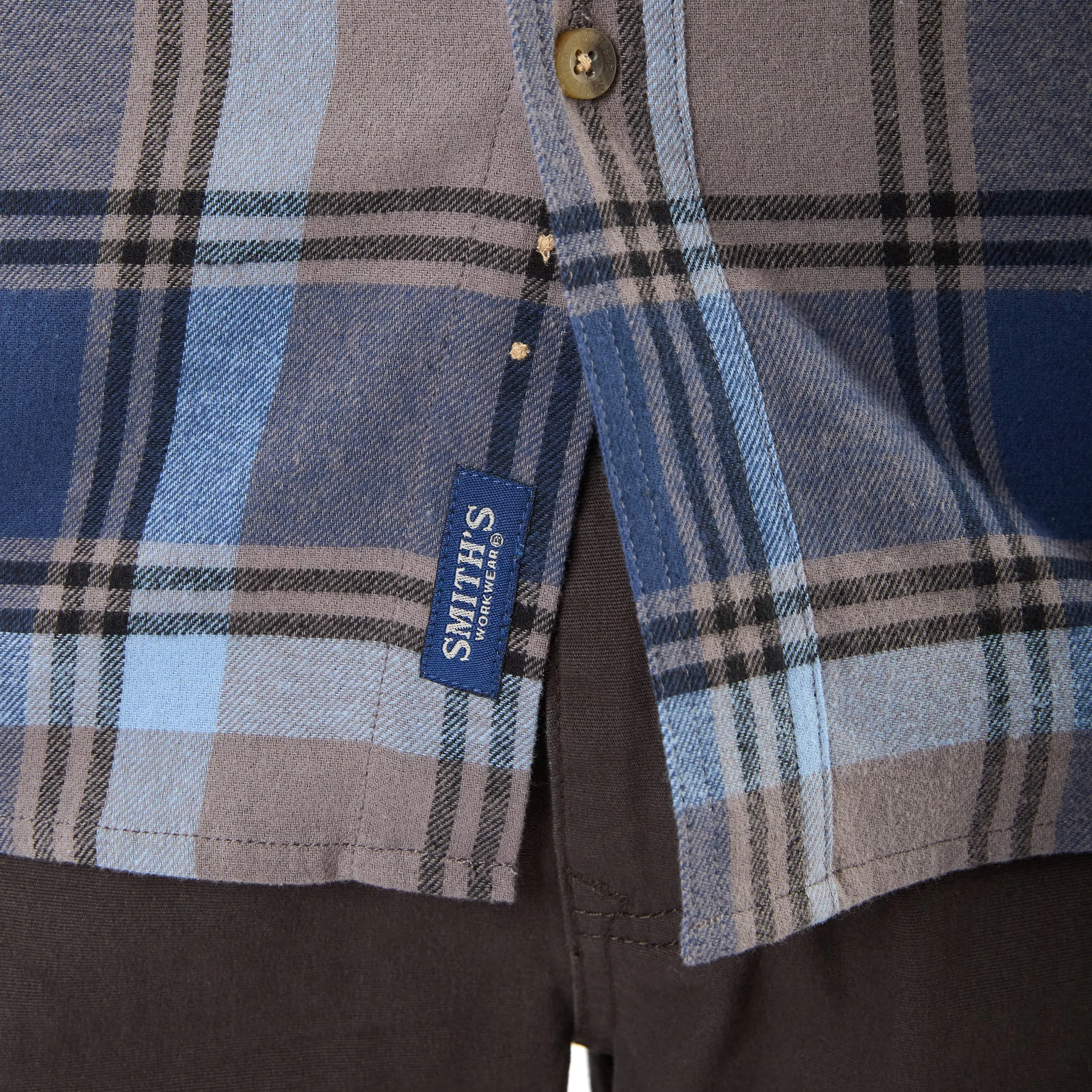 TWO-POCKET BUTTON DOWN FLANNEL SHIRT