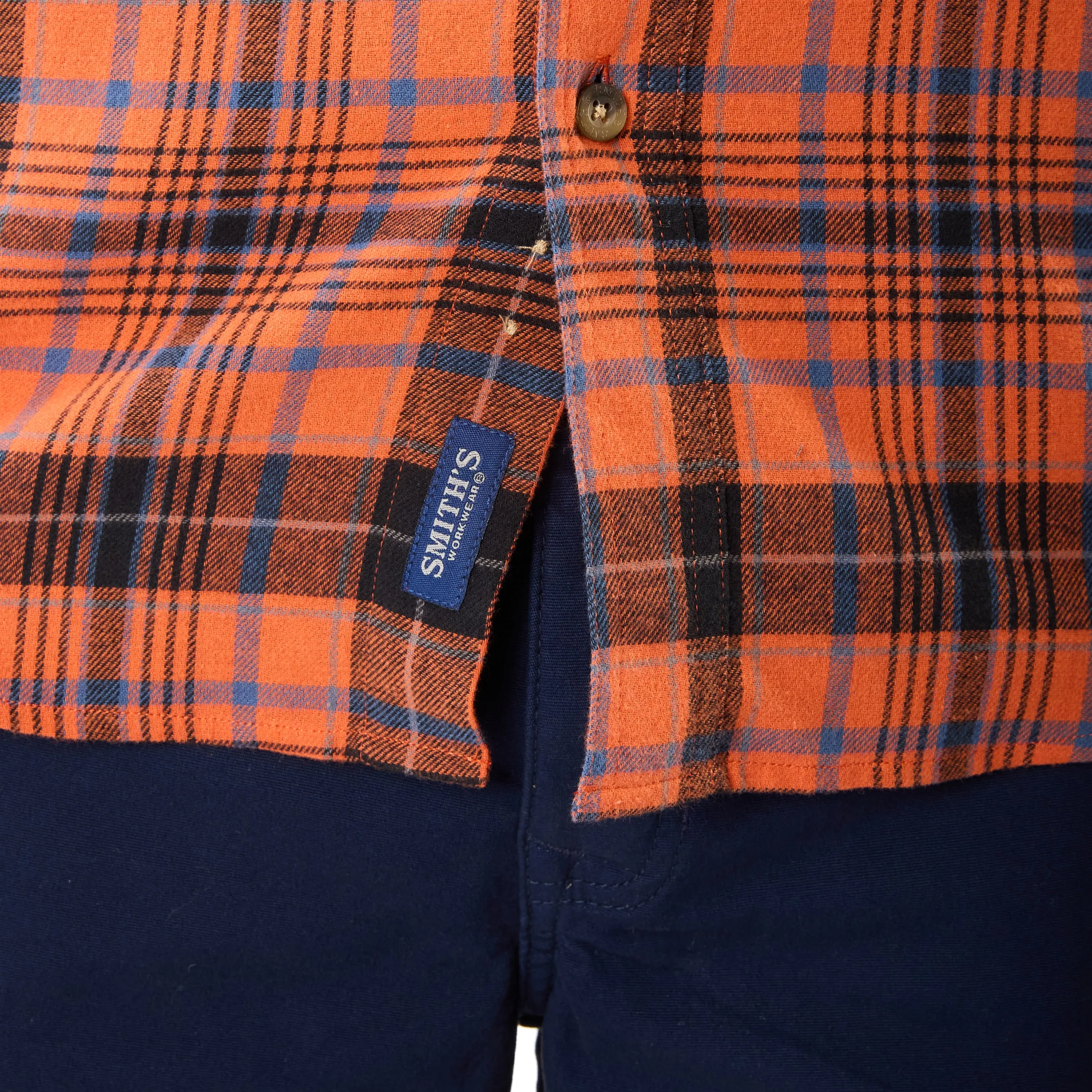 TWO-POCKET BUTTON DOWN FLANNEL SHIRT